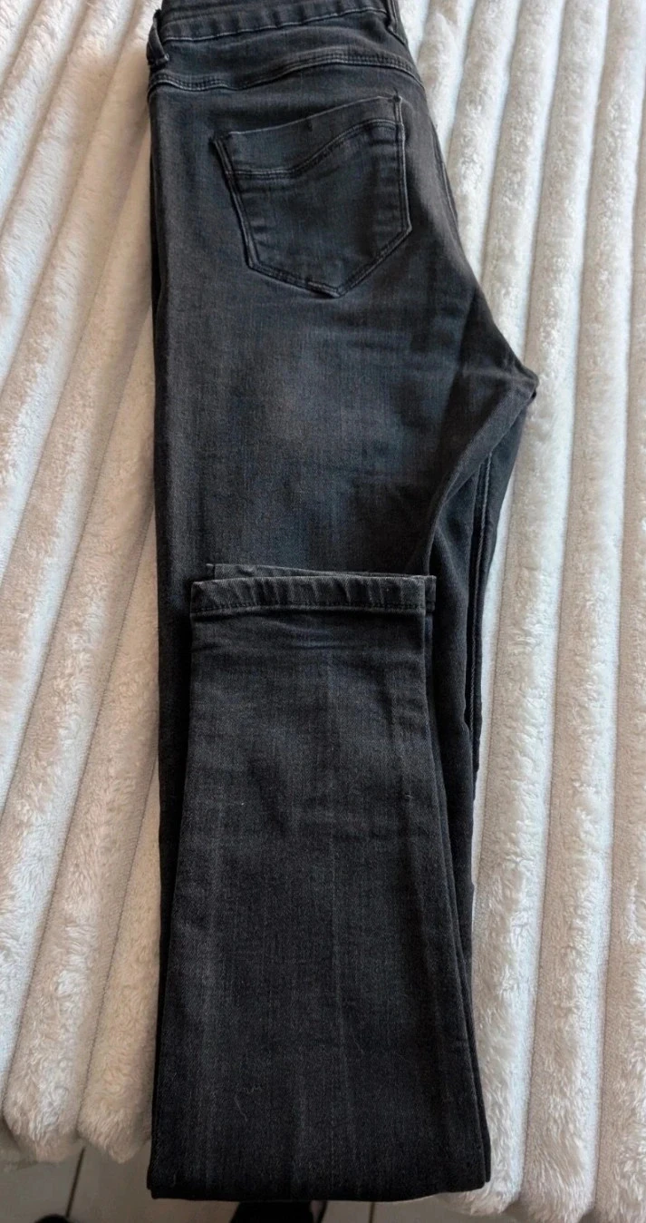 Magnífico Jean skinny negro destruido Boohoo Blue – photo 9